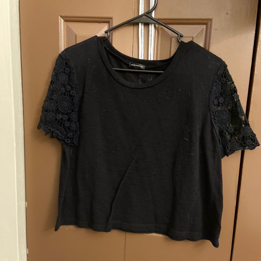 cropped shirt